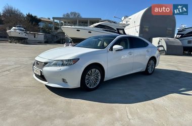 Седан Lexus ES 2012 в Одесі