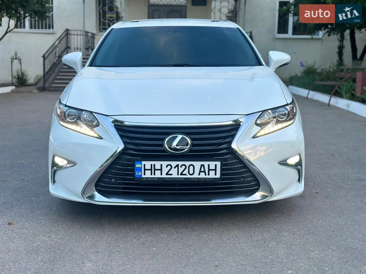 2015 Lexus ES - мініатюра 18