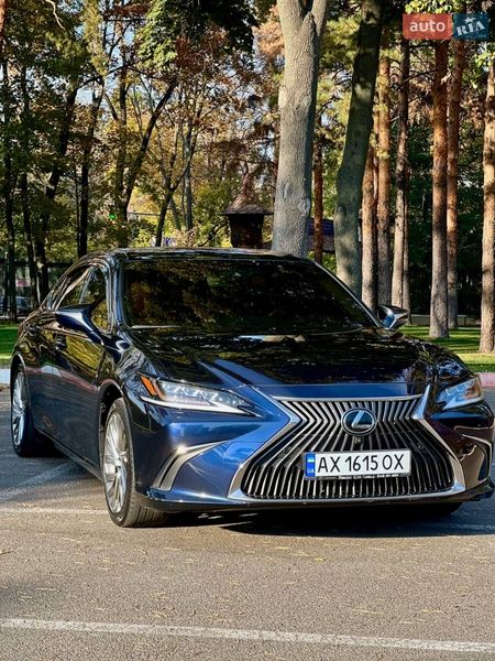 Lexus ES 2018