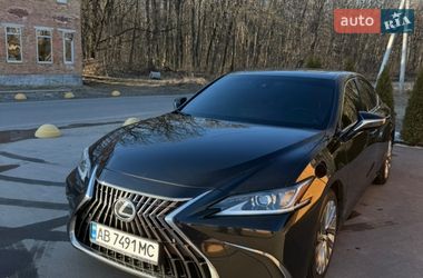 Седан Lexus ES 2022 в Вінниці