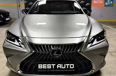 Седан Lexus ES 2022 в Киеве