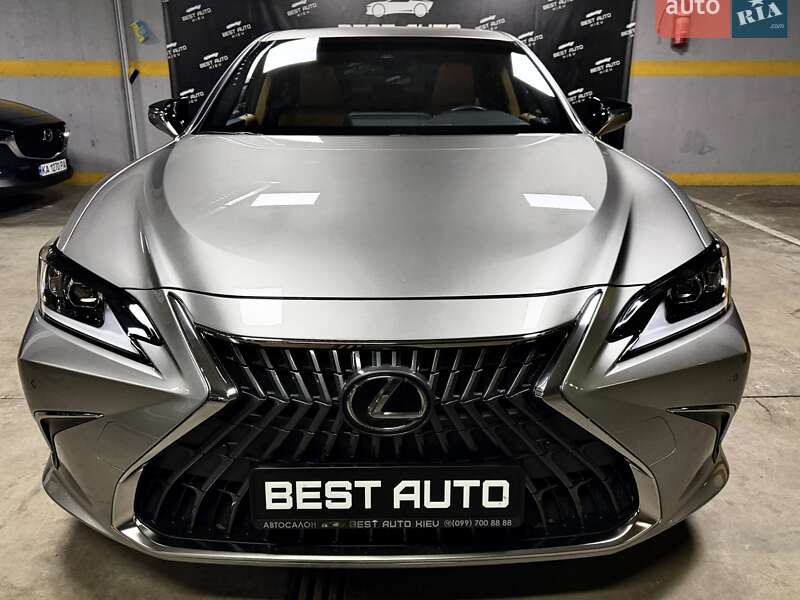 Седан Lexus ES 2022 в Киеве