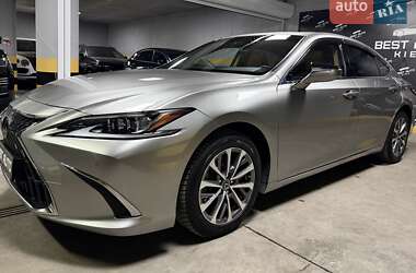 Седан Lexus ES 2022 в Киеве