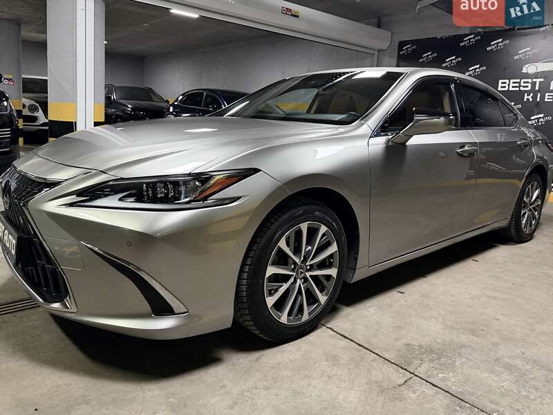 Седан Lexus ES 2022 в Киеве