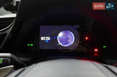 Седан Lexus ES 2022 в Киеве
