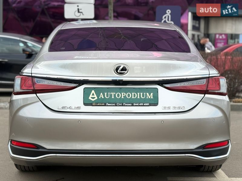 Седан Lexus ES 2020 в Києві фото 17 Седан Lexus ES 2020 в Києві