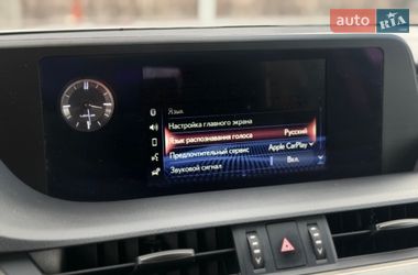 Седан Lexus ES 2020 в Киеве