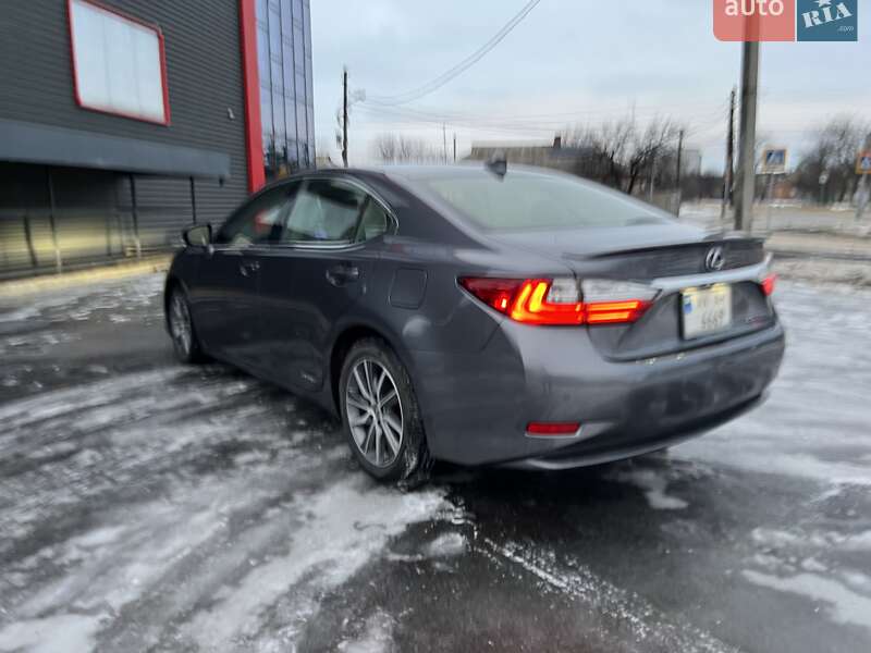 Седан Lexus ES 2017 в Харькове