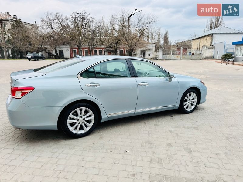 Седан Lexus ES 2010 в Николаеве