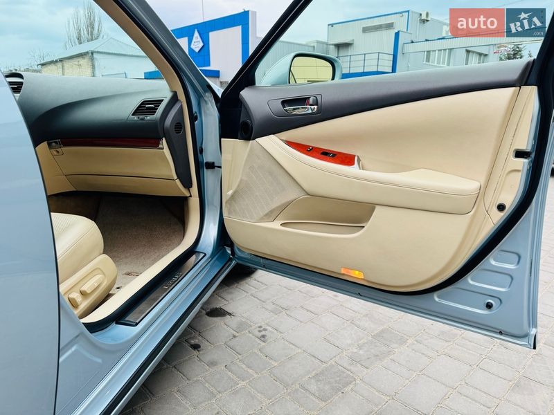 Седан Lexus ES 2010 в Николаеве