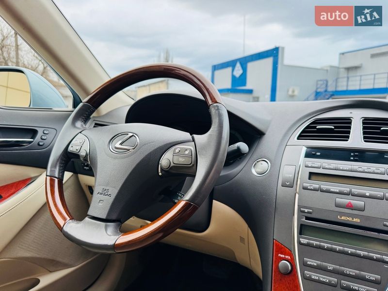 Седан Lexus ES 2010 в Николаеве