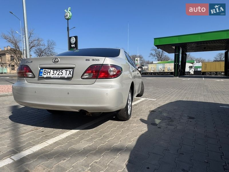 Седан Lexus ES 2003 в Одессе