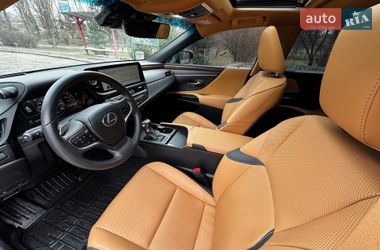Седан Lexus ES 2023 в Киеве