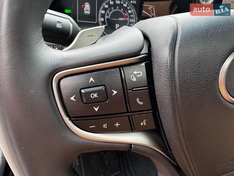 Седан Lexus ES 2023 в Киеве