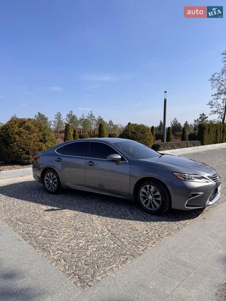 Седан Lexus ES 2013 в Днепре