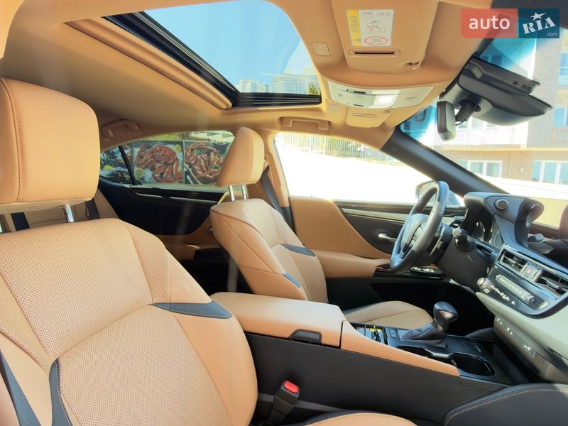 Седан Lexus ES 2023 в Одессе