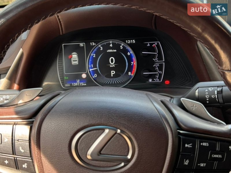 Седан Lexus ES 2020 в Новояворовске