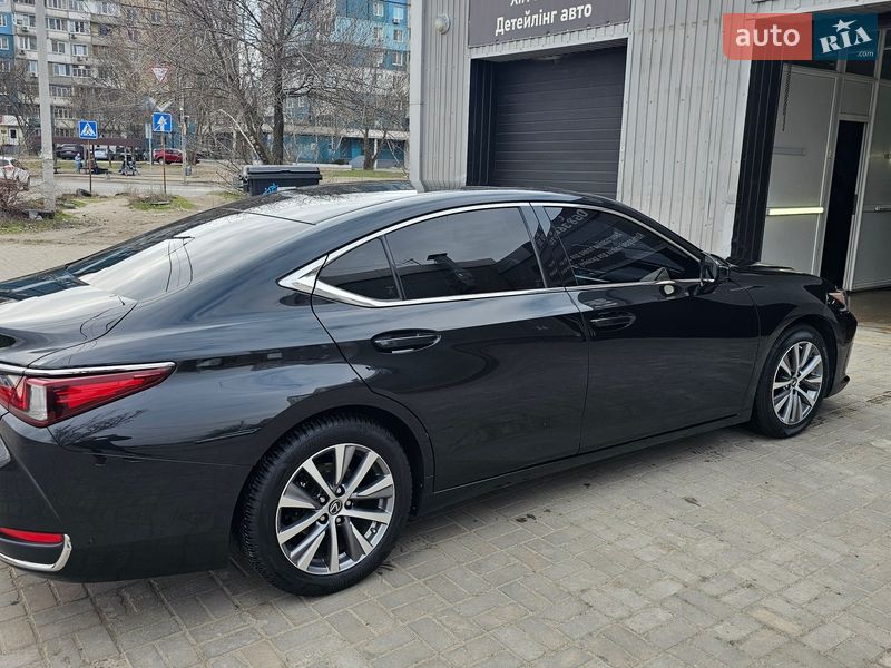 Седан Lexus ES 2018 в Дніпрі фото 2 Седан Lexus ES 2018 в Дніпрі