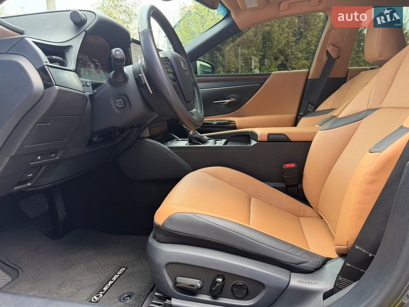 Седан Lexus ES 2023 в Львове фото 37 Седан Lexus ES 2023 в Львове