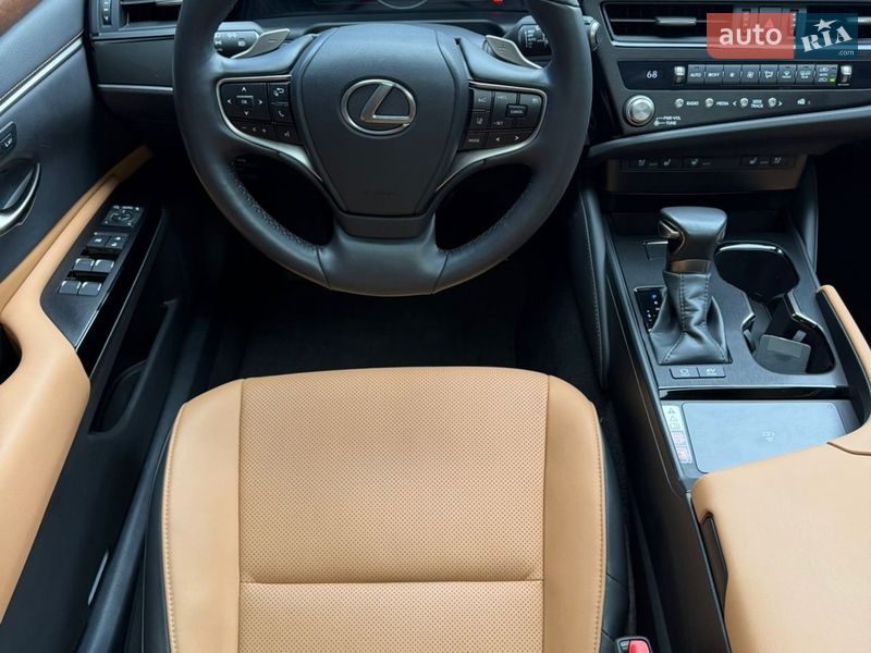 Седан Lexus ES 2023 в Львове фото 42 Седан Lexus ES 2023 в Львове