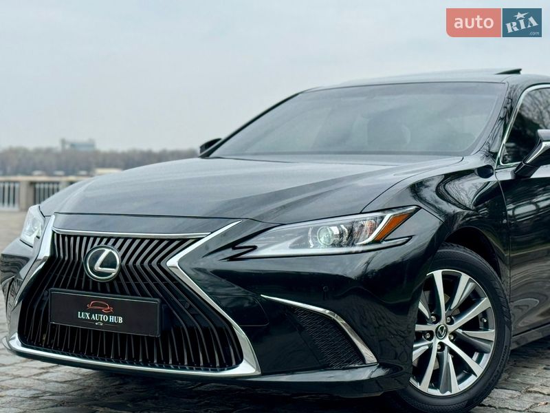 Седан Lexus ES 2018 в Києві фото 10 Седан Lexus ES 2018 в Києві