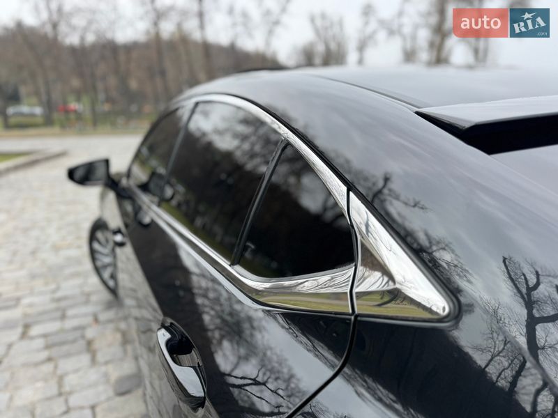 Седан Lexus ES 2018 в Києві фото 55 Седан Lexus ES 2018 в Києві