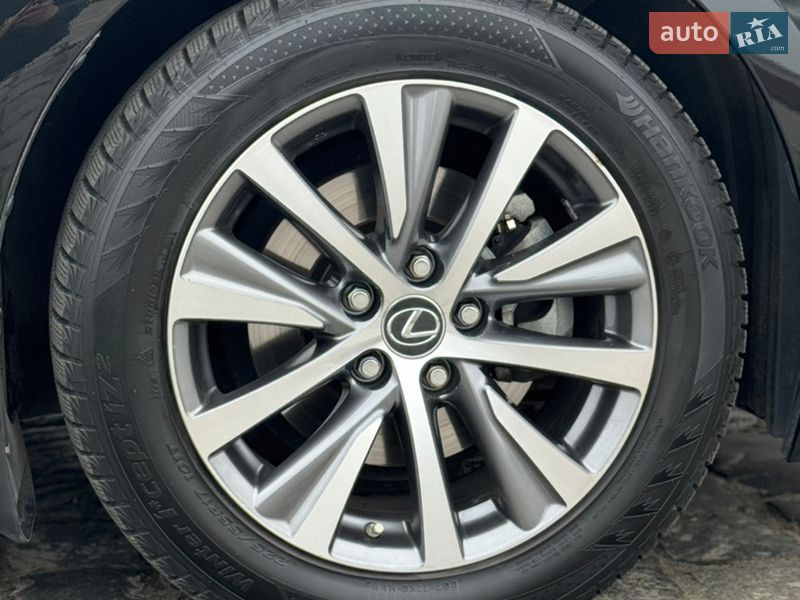 Седан Lexus ES 2018 в Києві фото 75 Седан Lexus ES 2018 в Києві