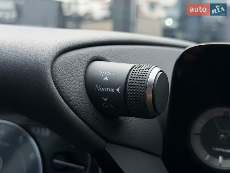 Седан Lexus ES 2023 в Києві фото 45 Седан Lexus ES 2023 в Києві