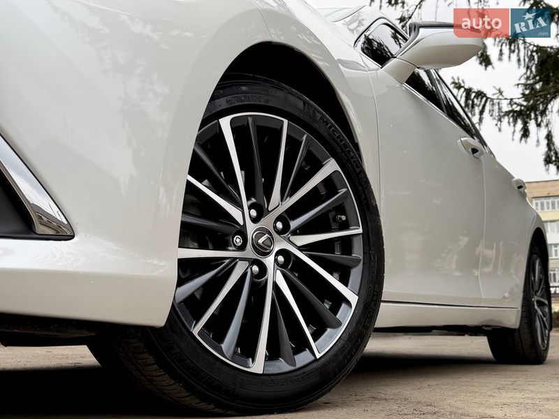 Седан Lexus ES 2022 в Виннице фото 12 Седан Lexus ES 2022 в Виннице