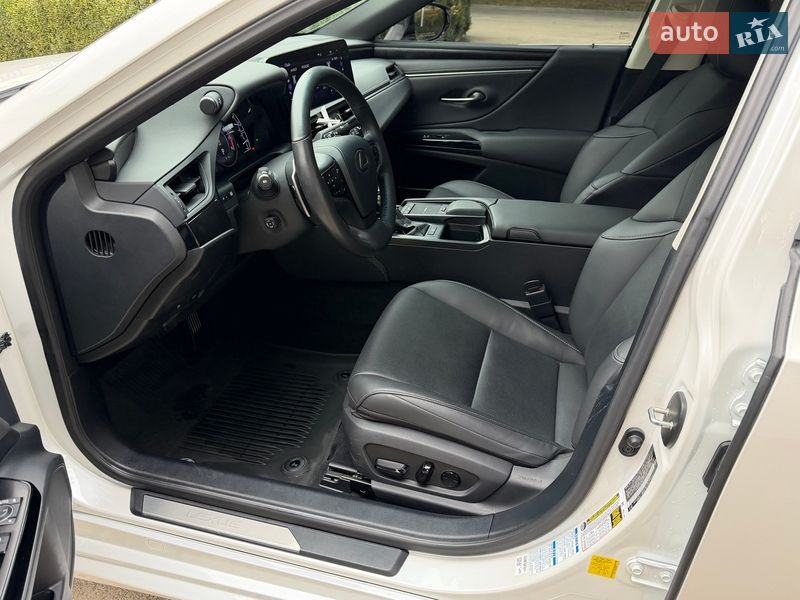 Седан Lexus ES 2022 в Виннице фото 23 Седан Lexus ES 2022 в Виннице