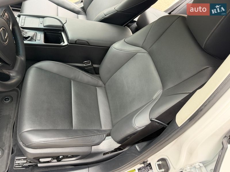 Седан Lexus ES 2022 в Виннице фото 37 Седан Lexus ES 2022 в Виннице