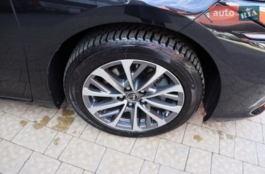 Седан Lexus ES 2022 в Львове