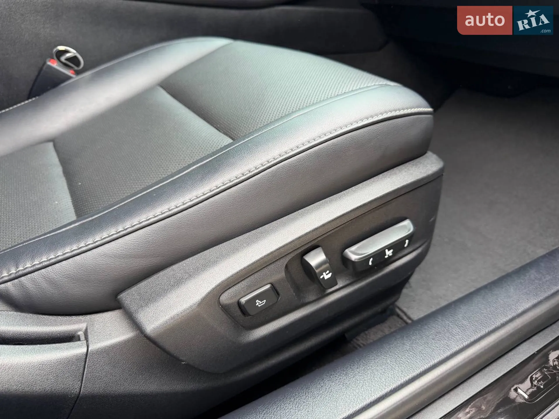 2016 Lexus ES - мініатюра 30