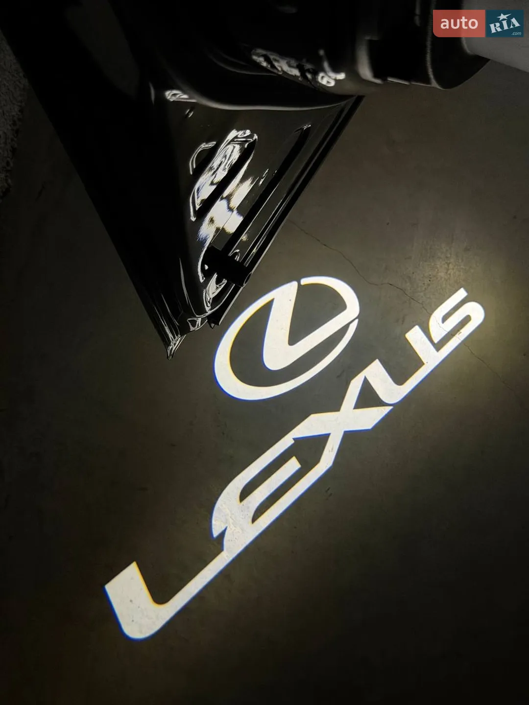 2016 Lexus ES - мініатюра 31