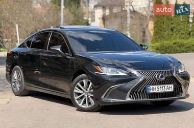 Седан Lexus ES 2018 в Одесі