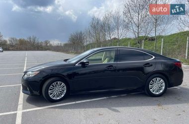Седан Lexus ES 2013 в Виннице