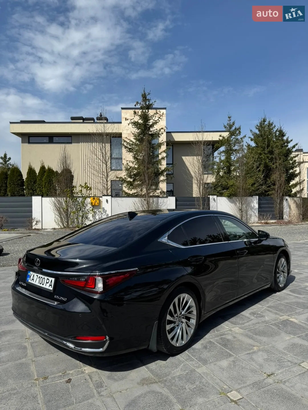 2019 Lexus ES - мініатюра 3