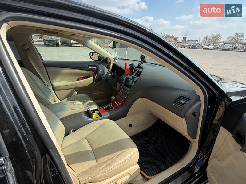 Седан Lexus ES 2008 в Сарнах