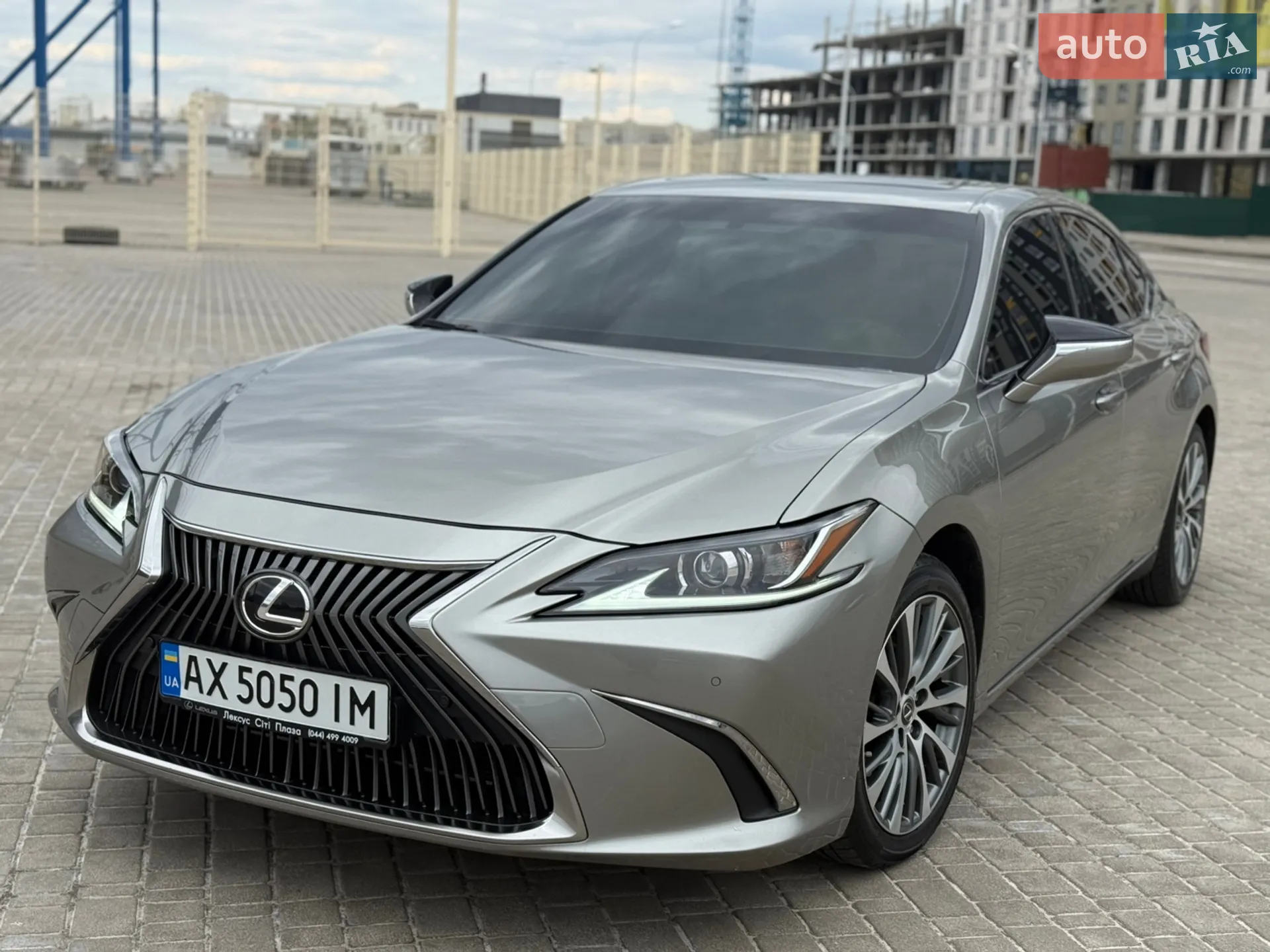 2019 Lexus ES - мініатюра 2