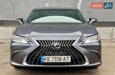 Седан Lexus ES 2022 в Кам'янському