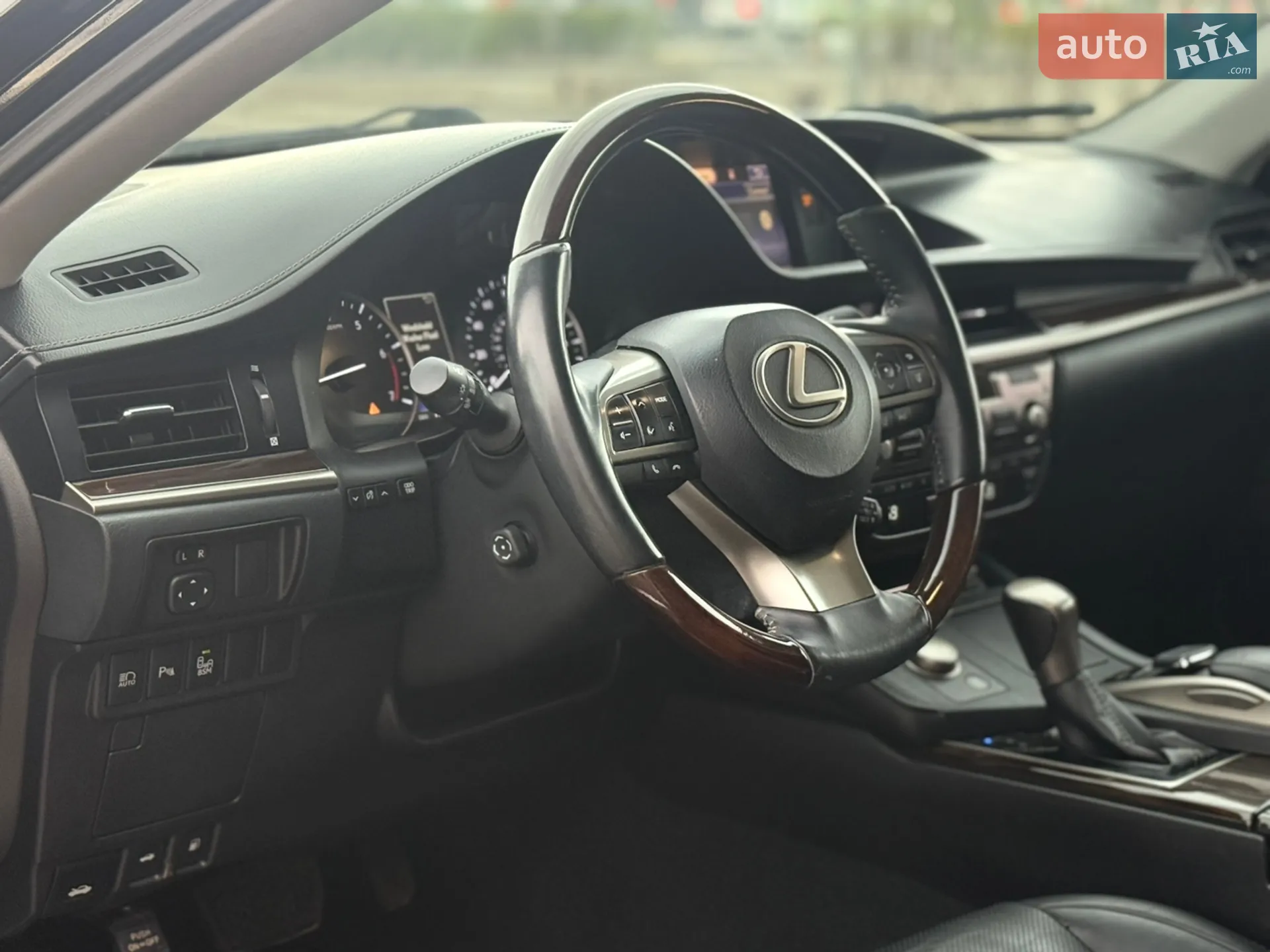 2016 Lexus ES - мініатюра 18
