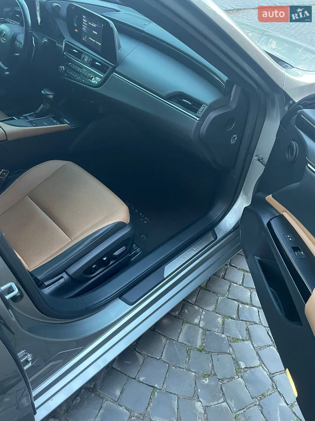 2021 Lexus ES - мініатюра 11