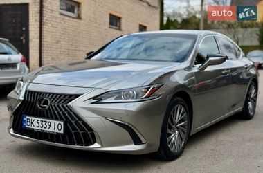 Седан Lexus ES 2024 в Рівному