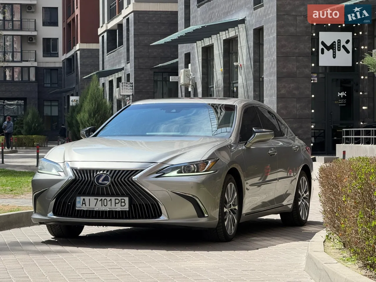 2019 Lexus ES - мініатюра 21