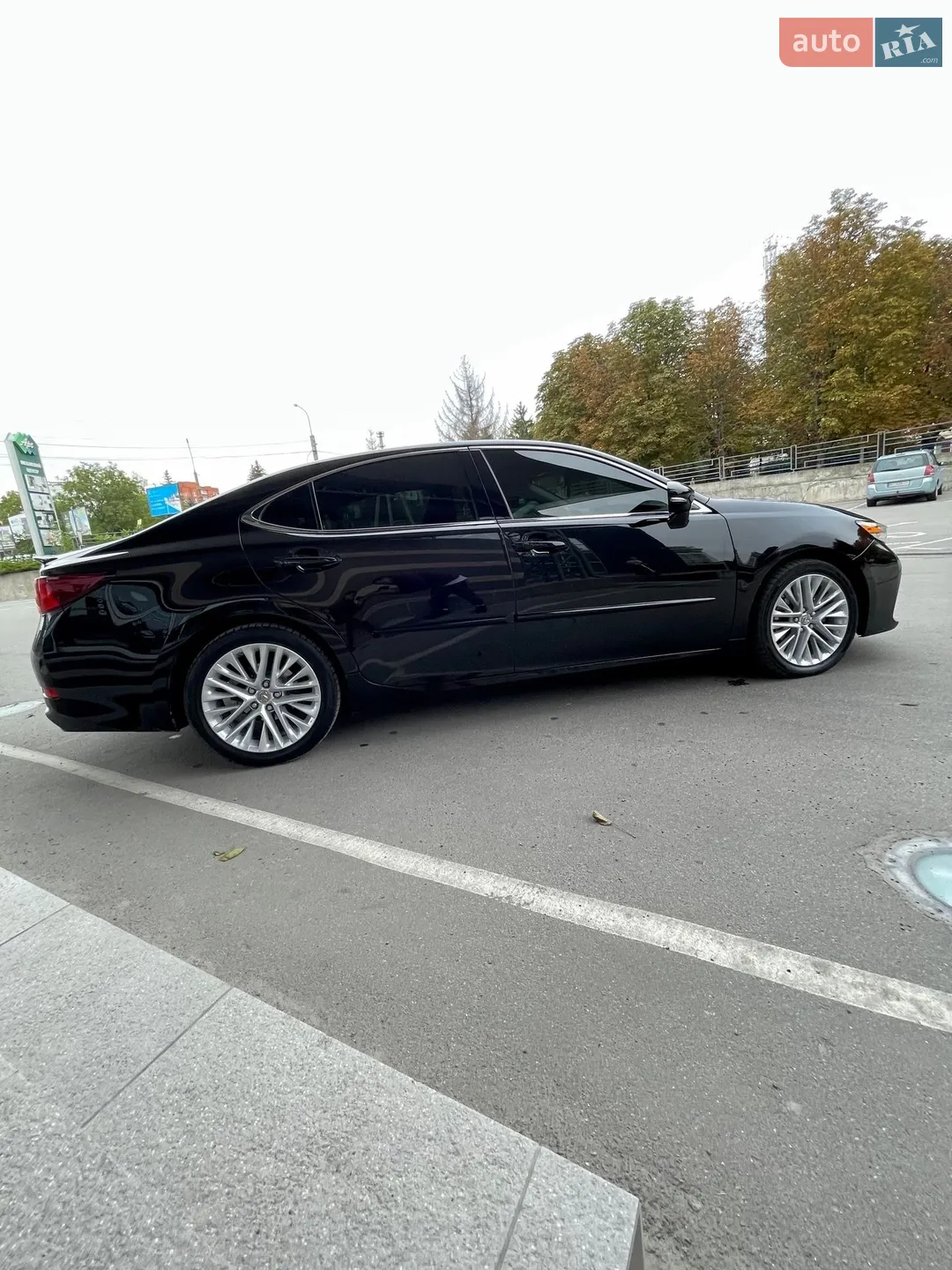 2016 Lexus ES - мініатюра 9