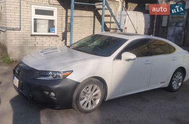 Седан Lexus ES 2014 в Киеве