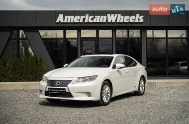 Седан Lexus ES 2014 в Черновцах