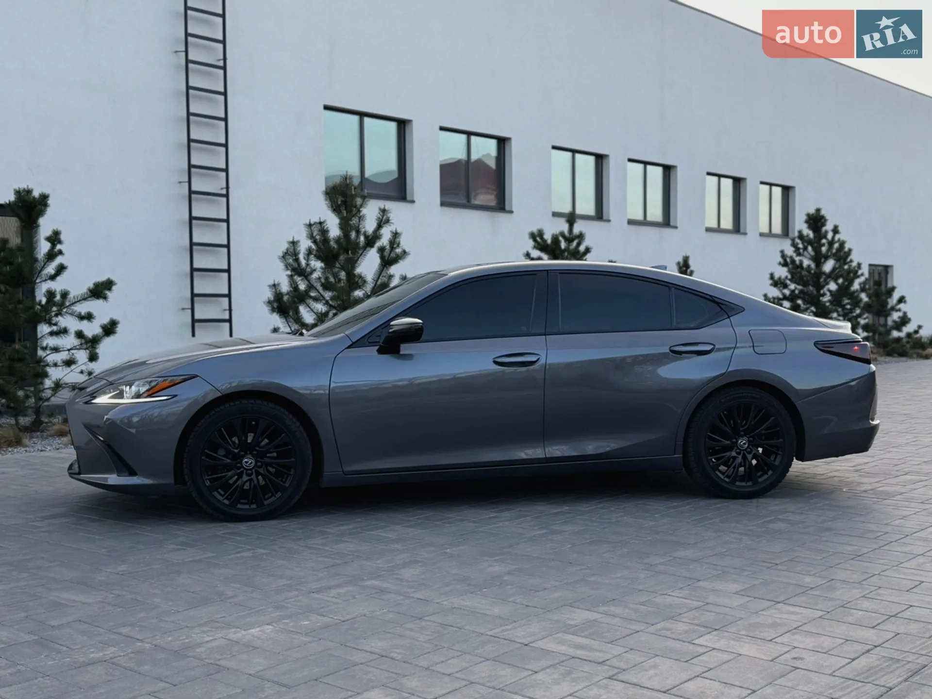 2020 Lexus ES - мініатюра 9