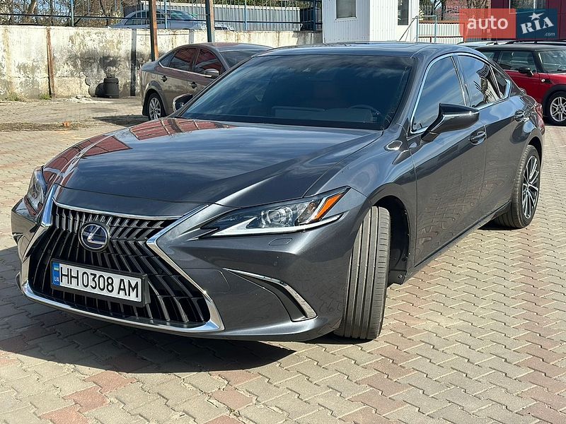 Lexus ES 2023