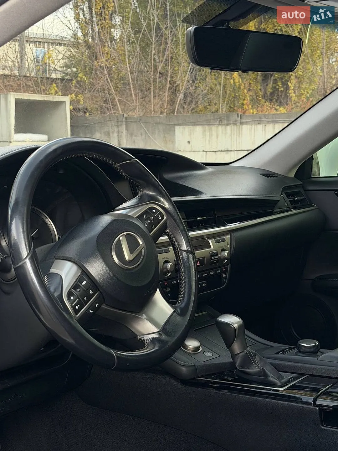 2015 Lexus ES - мініатюра 11